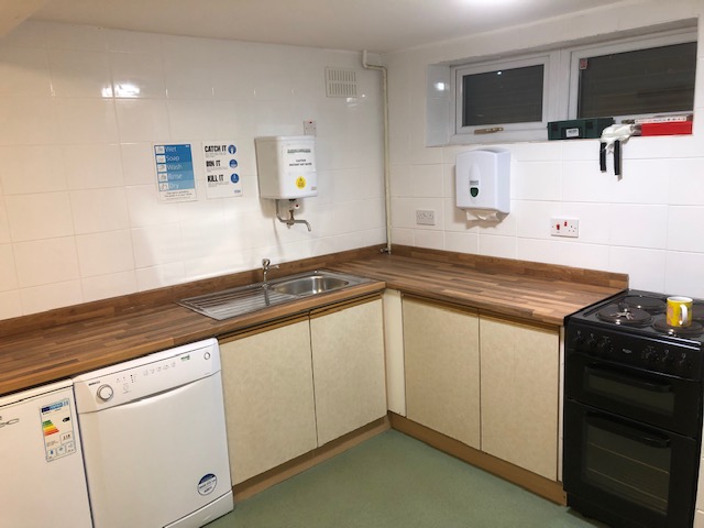 Turnhams Farm Hall - kitchen